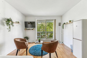 Chic studio Champs-élysées